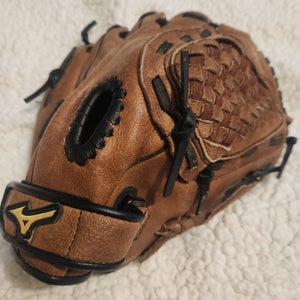 Mizuno Right Hand Throw Prospect Power Close Baseball Glove 11"