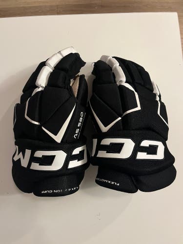 Used CCM AS-580 Gloves