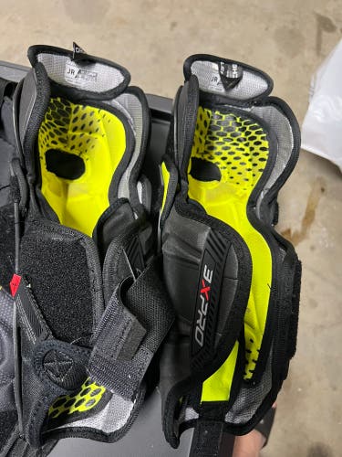 Used Bauer 11"  Vapor 3X Pro Shin Pads