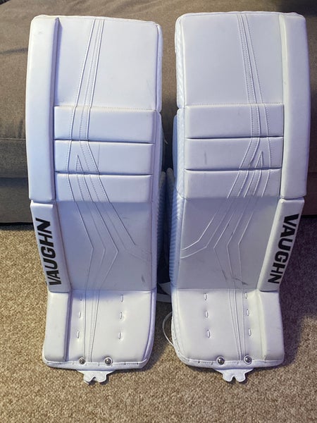 Vaughn Pro (V9) Goalie Pads.