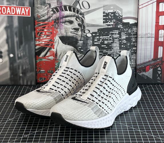 Nike React Phantom Run Flyknit 2 “Oreo” Men’s Size 11 Black White Sneakers NEW