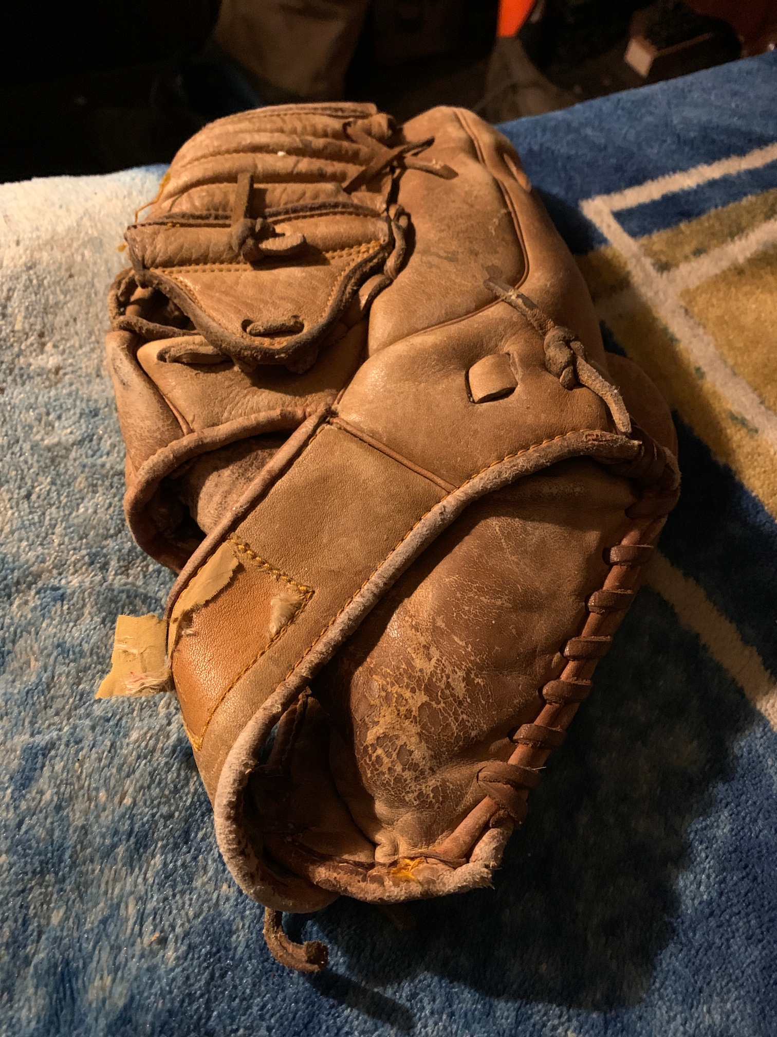 Used All Star Right Hand Throw Baseball Glove
