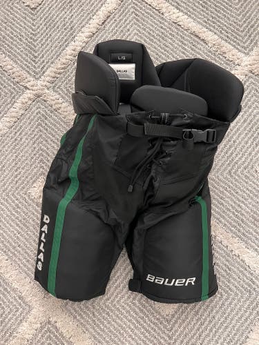 Bauer pro stock Stars hockey pants size large