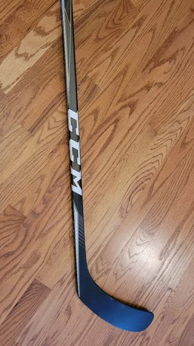 Junior CCM Right-Handed Tacks 3092T Hockey Stick P29
