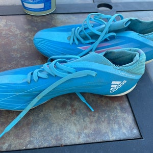 Unisex Size 8.0 (Women's 9.0) Adidas Cleats