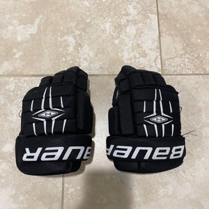 Bauer Nexus 400 Gloves