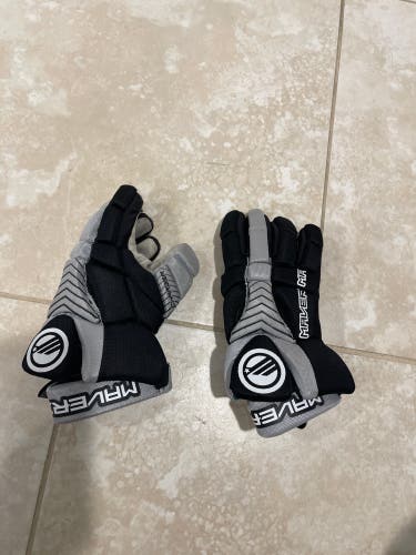 Used Player's Maverik 10" Charger Lacrosse Gloves