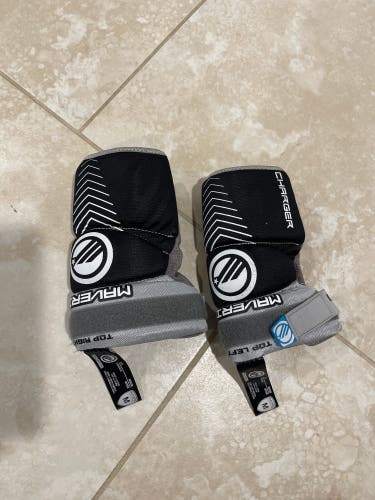 New Medium Maverik Charger Arm Pads