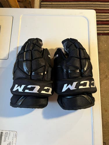 CCM 13" Pro Stock HG12 Gloves