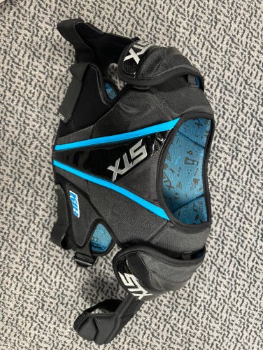 STX K18 Medium Lacrosse shoulder pad