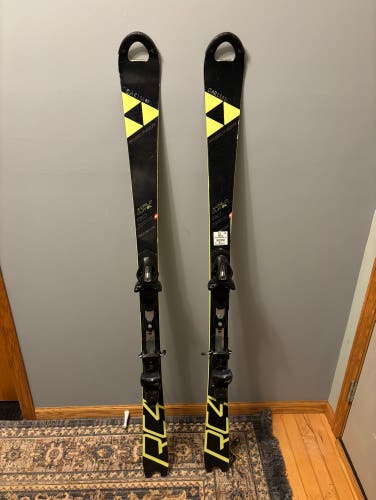 Unisex 2019 Fischer Racing RC4 World Cup SL Skis With Bindings Max Din 12