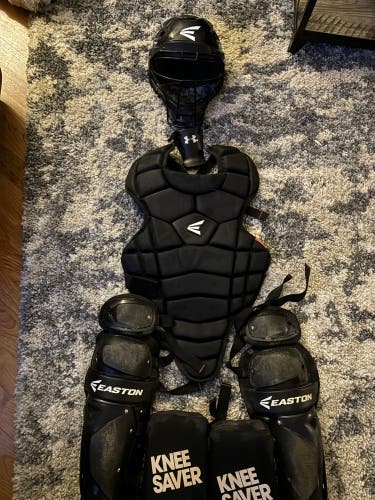 Easton Catcher's Set