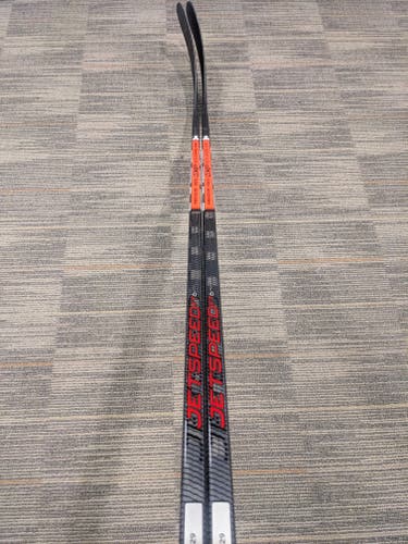 2-Pack - New RH CCM Jetspeed FT6 Pro Hockey Sticks - P29 / 80 Flex