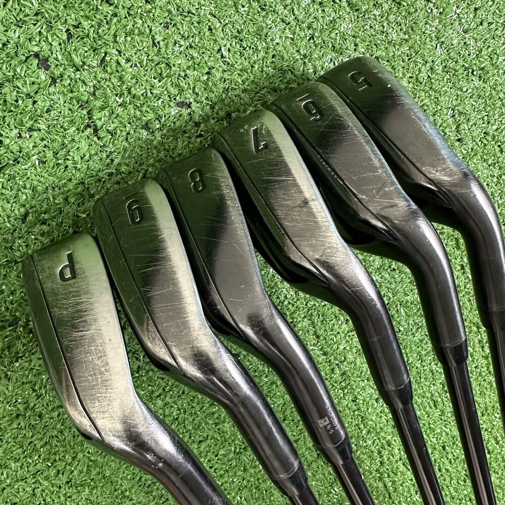 Fers De Golf Callaway RAZR Pour Femmes - Set 4 Pièces (7,8,9,Pw) - Flex L, Graphite - Occasion En Bon état