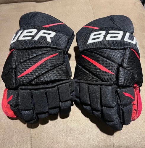 Bauer 13" Pro Stock Vapor 2X Pro Gloves