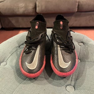 Black Men's Molded Cleats Nike Phantom GT Elite Cleats (Men’s 8.5)