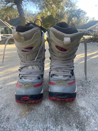Used Size 8.0 (Women's 9.0) Ride Snowboard Boots