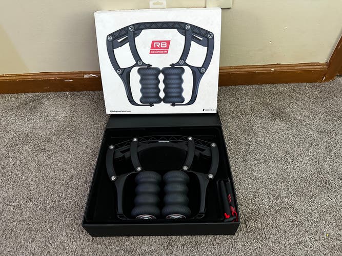 R8 Roll Recovery Massager