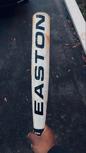 Used BESR Easton Composite Surge Bat (-3) 30 oz 33"