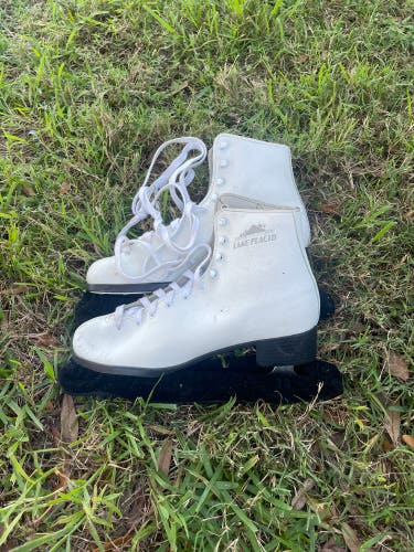 Used {Blank}  Adult 10 Figure Skates