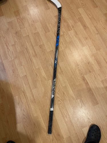 Senior Right Handed P88 Nexus 1N Hockey Stick