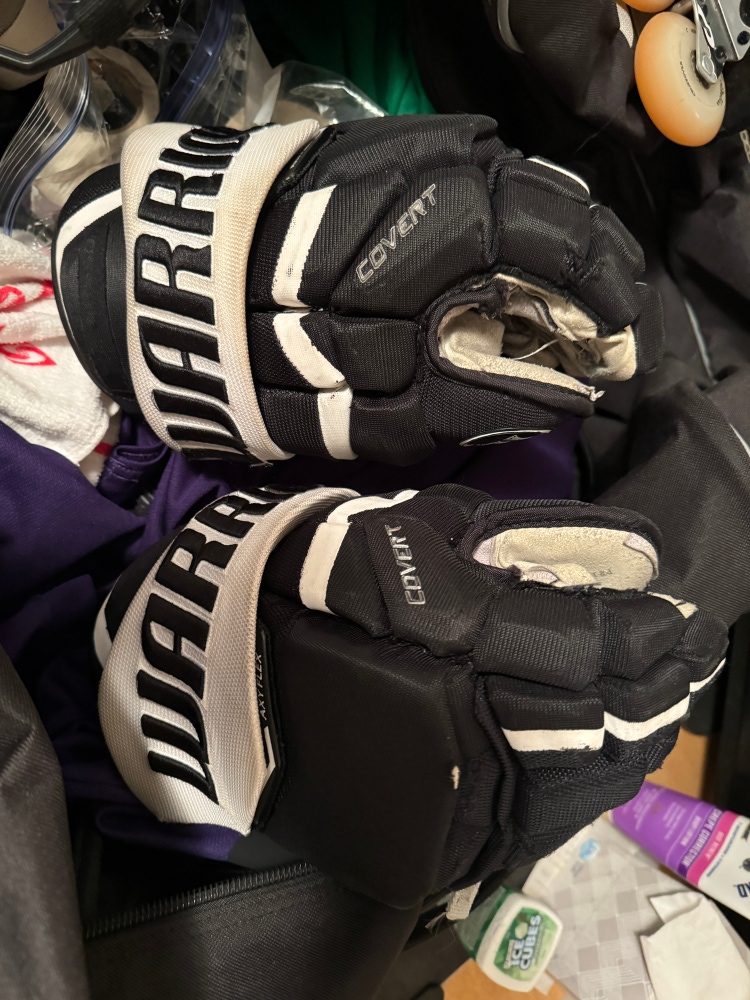 Warrior 14" Pro Stock Gloves