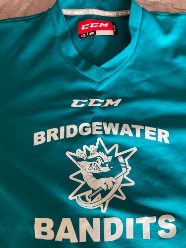 Bridgewater Bandits CCM Hockey jersey Youth Size L