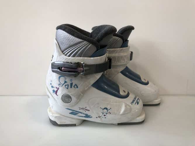 Used Dalbello GAIA 2 Girls DH Ski Boot White 205 MP - J01 11727-S000134245