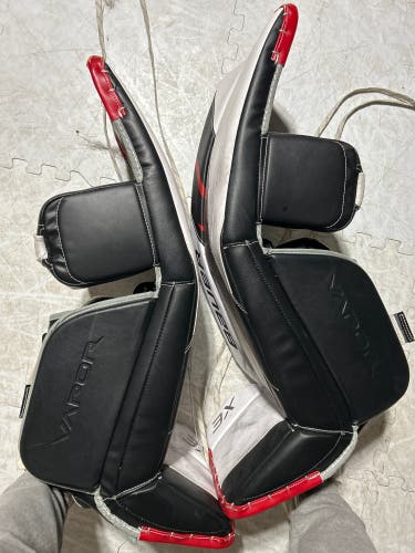 32" Bauer Vapor 3X Goalie Leg Pads