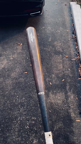 Used AXE (-3) 31 oz 34" Hardwood Composite Bat