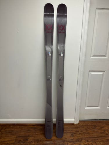Women's 2023 Volkl 161 cm All Mountain VOLKL YUMI 80 Skis Without Bindings