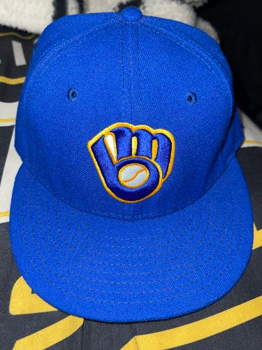 New Era MLB Milwaukee Brewers Fitted Hat Size 7,1/8 Used Pre Owned Cool Base OFH