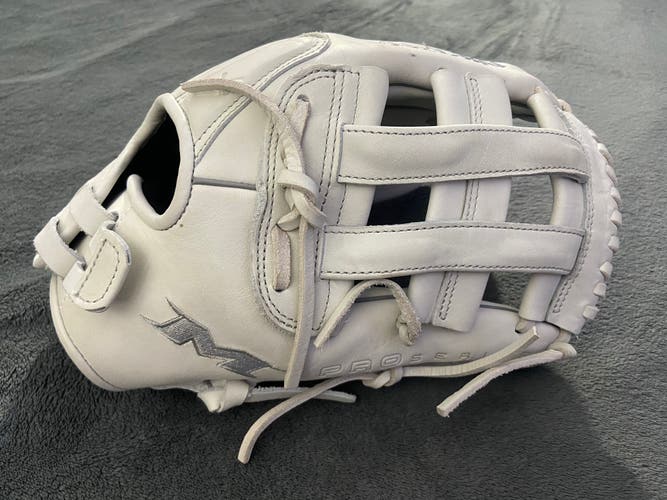 Miken Pro Series 13” RHT Softball Glove