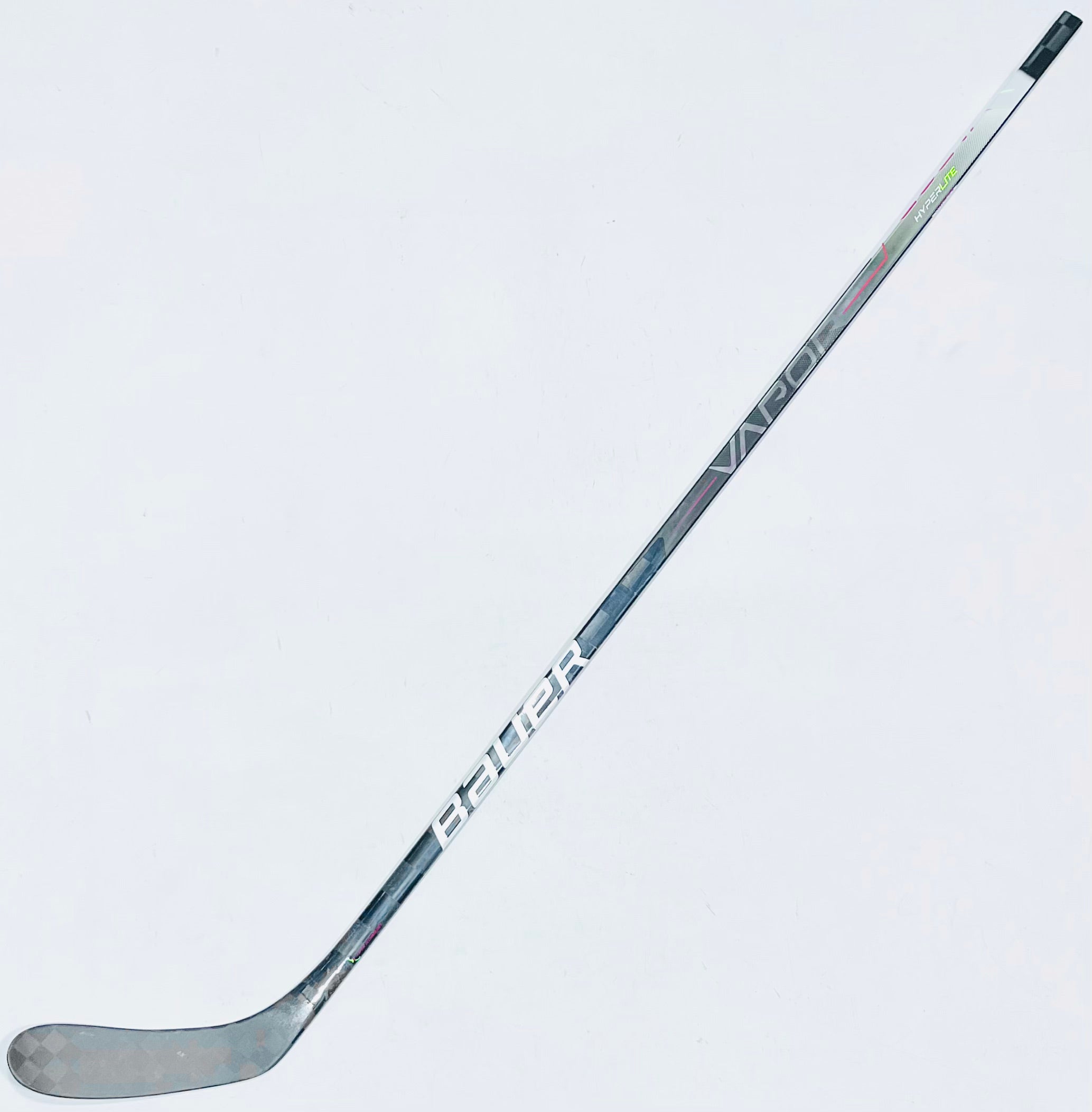 New 2 Pack Bauer Vapor Hyperlite Hockey Stick-RH-P28-95 Flex-Grip 