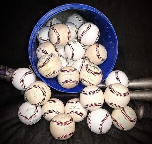 18 Baseballs Fast Shipping