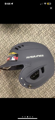 Rawlings baseball helmet NEW . Meets NOCSAE Certificatetion