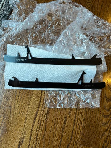 True Step Steel Shift DLC Goalie Extra Steel / Blade