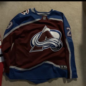 Colorado Avalanche MacKinnon Jersey