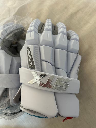 Bundle Surgeon gloves with Nike Chest Protector