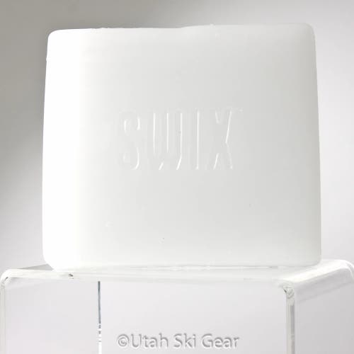 250g Swix Backshop Universal Glide Wax Warm in Bulk Packaging