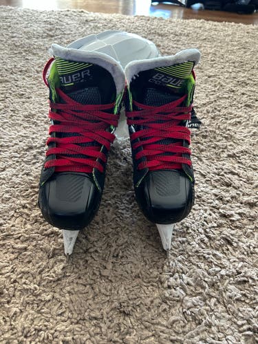 Used Bauer Regular Width Size 1 GSX Hockey Goalie Skates