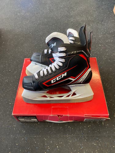 CCM Size 4 JetSpeed FT340 Hockey Skates