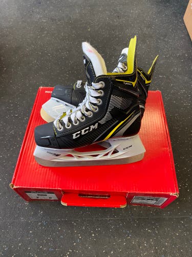 CCM Size 3 Tacks 9360 Hockey Skates