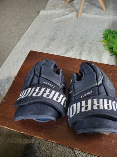 Used Warrior Covert QRE30 Gloves 15"