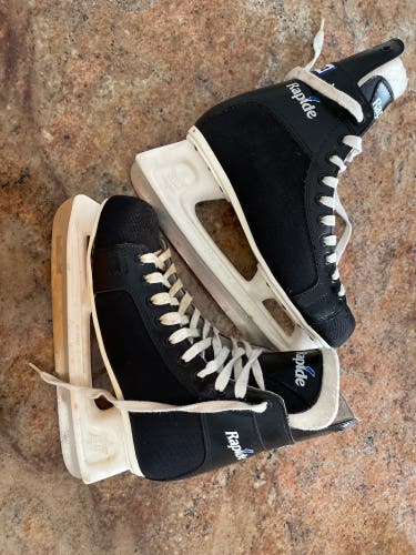 Senior CCM Regular Width   9 Rapide Hockey Skates
