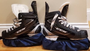 Used Junior CCM RibCor 74K Hockey Skates Regular Width Size 3.5