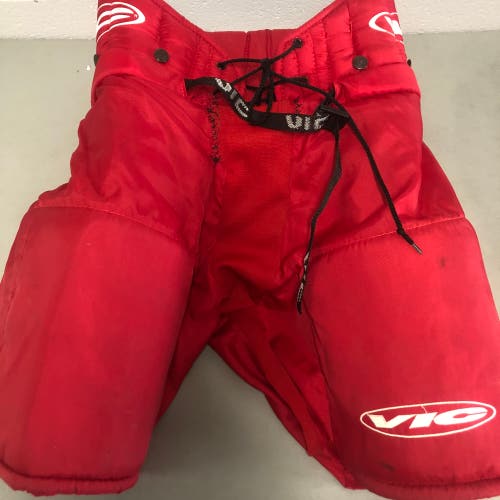 VIC senior medium red hockey pants
