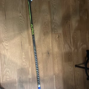 2 Senior Right Handed P90TM Pro Stock Alpha Lx 20 Hockey Stick