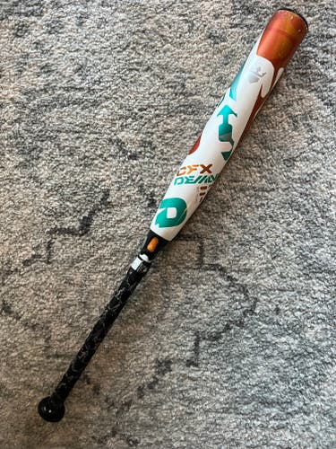 RARE SIZE!! 2018 DeMarini CFX Bat (-11) 17 oz 28" HARD TO FIND!!