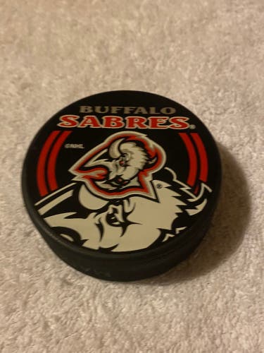 Buffalo Sabres NHL Hockey Puck
